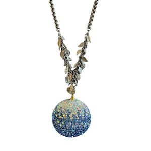Appartement à Louer’s Swavroski Crystal Ball Long Necklace Blue